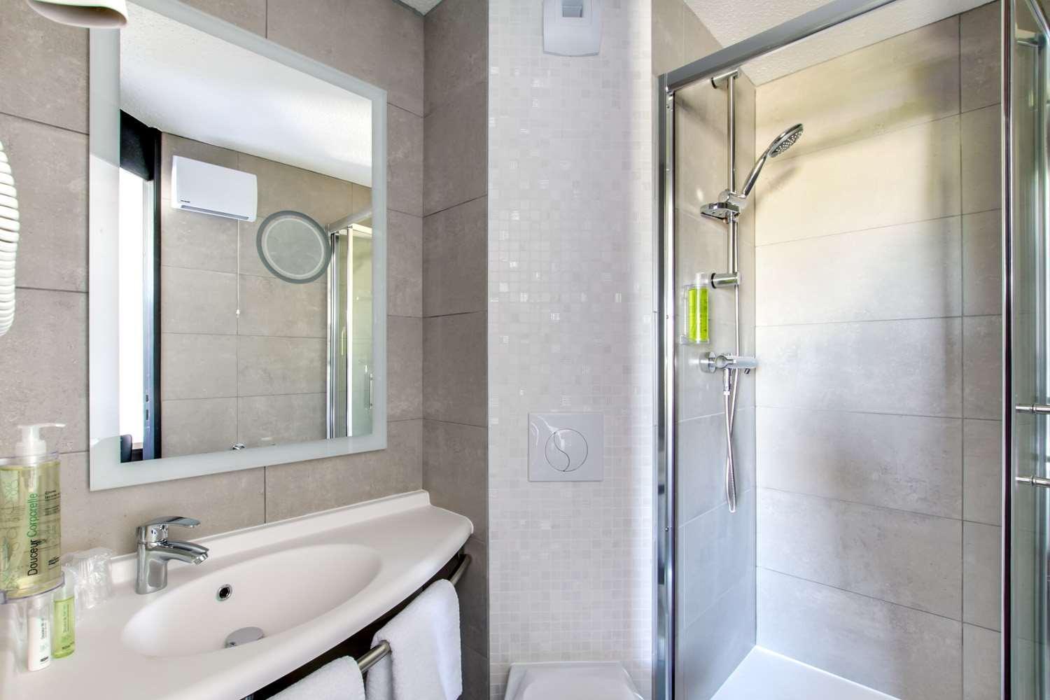 Brit Hotel Reims La Neuvillette Eksteriør bilde