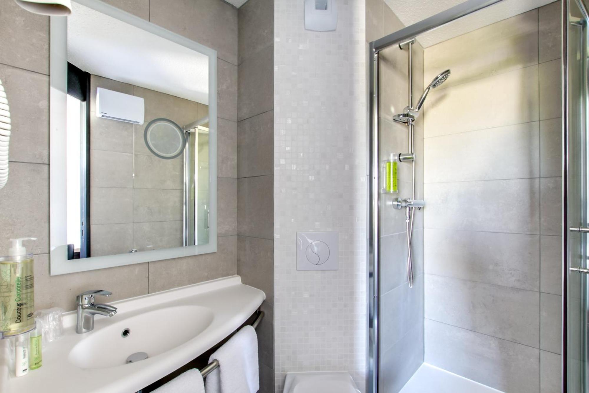 Brit Hotel Reims La Neuvillette Eksteriør bilde