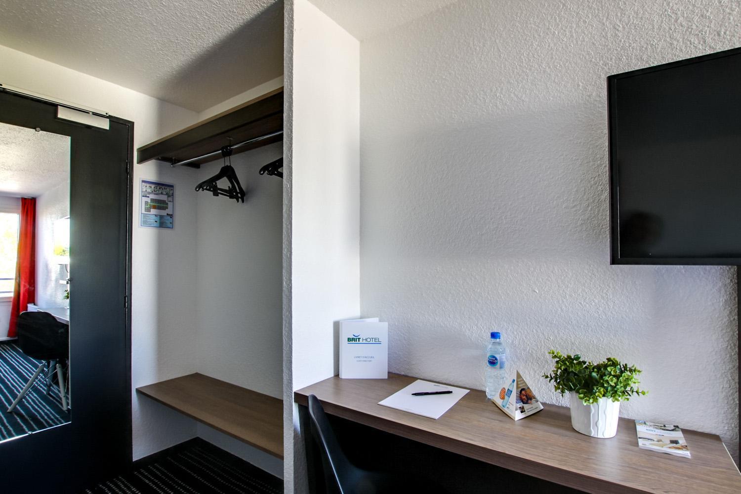 Brit Hotel Reims La Neuvillette Eksteriør bilde
