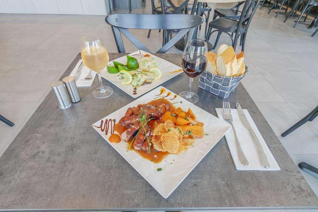 Brit Hotel Reims La Neuvillette Restaurant bilde